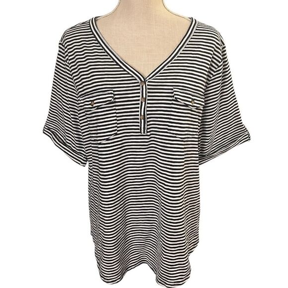 XL Croft & Barrow, 2 Pocket V Neck Tee w/ Roll Tab Sleeves, Navy Blue Striped - Picture 1 of 5